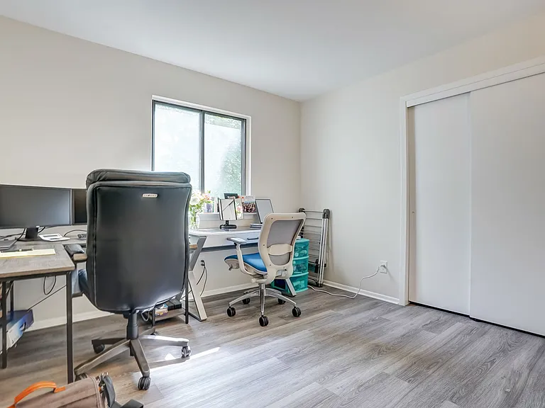 165 Essex Ave #110 — Photo 12