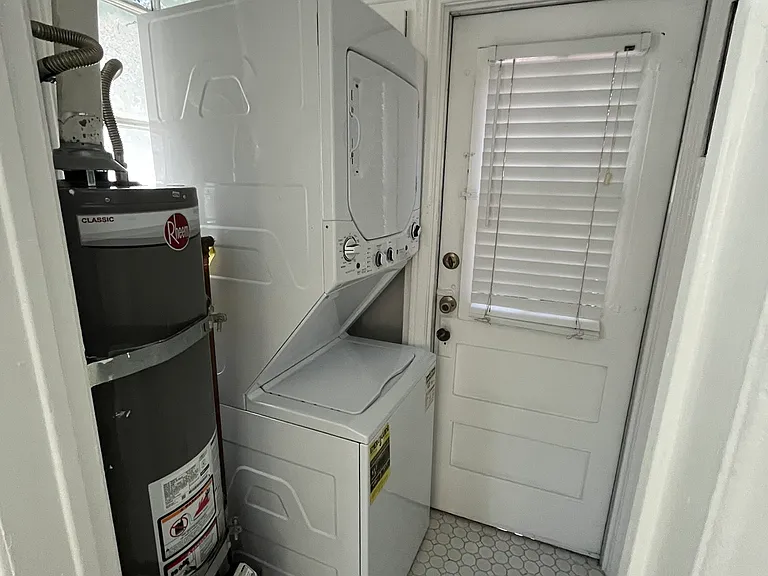 4243 Monroe St #4247-7/8 — Photo 8