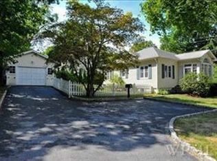 240 W Main St, Mount Kisco, NY 10549