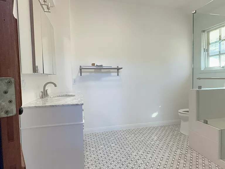 102 Santa Cruz Way — Photo 56