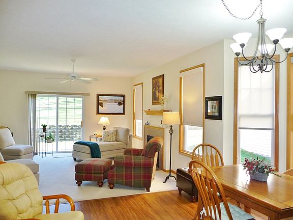 3rd image of 2517 Sandhutton Ave #0
