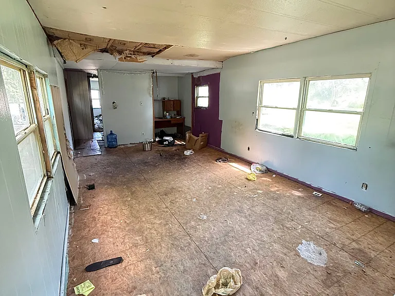 1404 N Rumbaugh Ln #6 — Photo 6