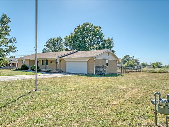 4th image of 305 N Newton Pl
