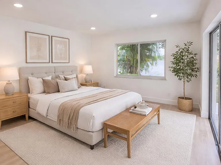 6811 NW 32nd Ave — Photo 10