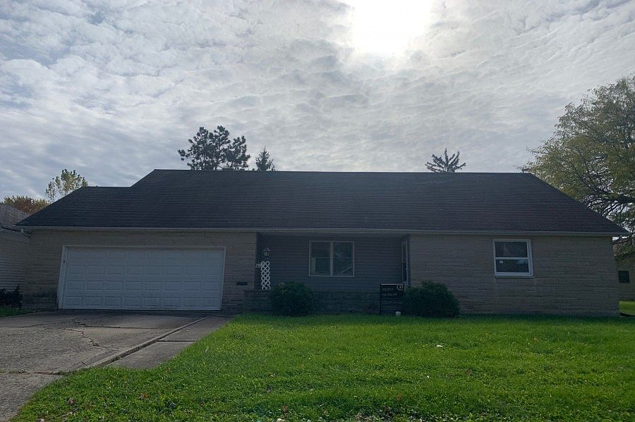 412 Wabash St, Berne, IN 46711 Zillow