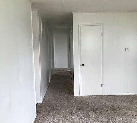 4th image of 616 S Vermont Ave