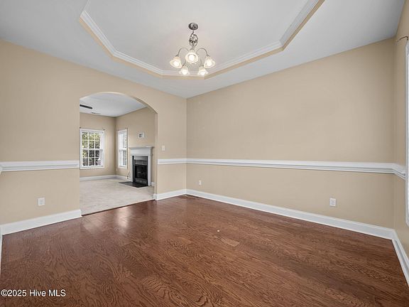 3rd image of 305 Stella Bridgeway Drive