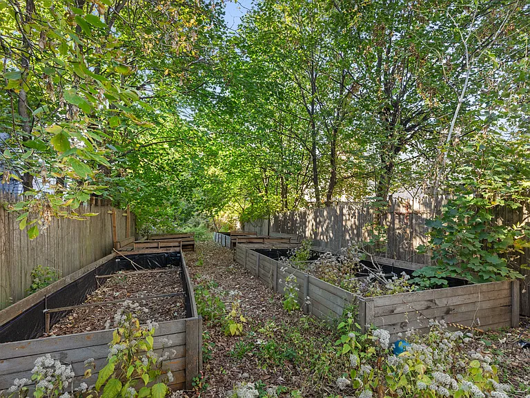 1521 Dean St #1 — Photo 7