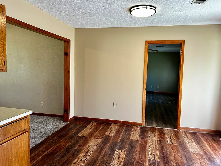 723 Bearling St — Photo 11