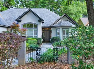 4 Greenbrier Ln, Fairhope, AL 36532