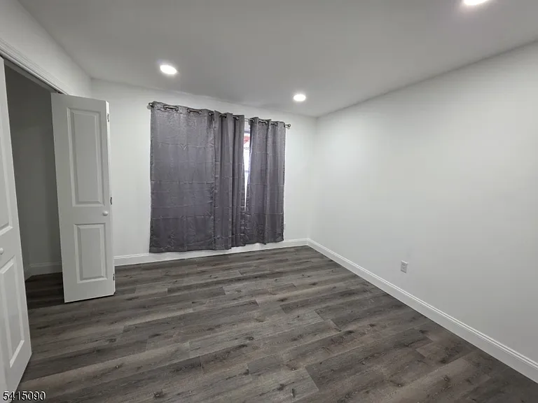 260 Trenton Ave — Photo 19
