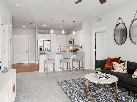 4th image of 10529 E Hampton Ave #3023