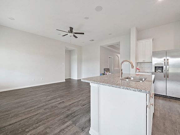 Bastrop Floorplan - Kitchen