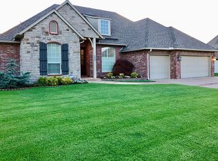 2013 Huntington Pl, Ponca City, OK 74604