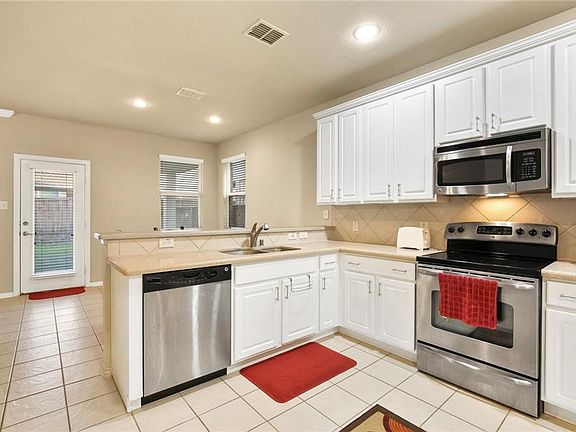 3rd image of 412 Perkins Dr