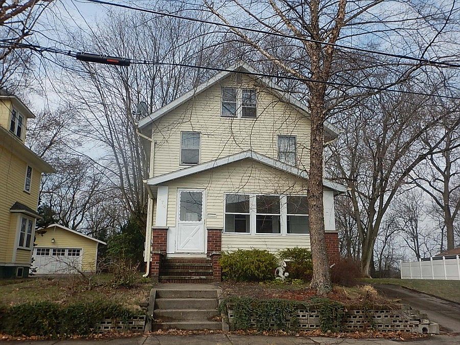 1st image of 474 Erie St