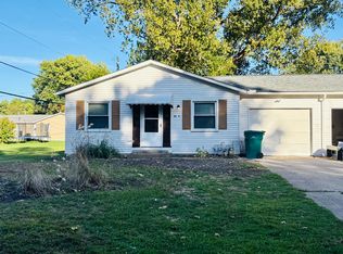 93 Meadows Dr, Painesville, OH 44077