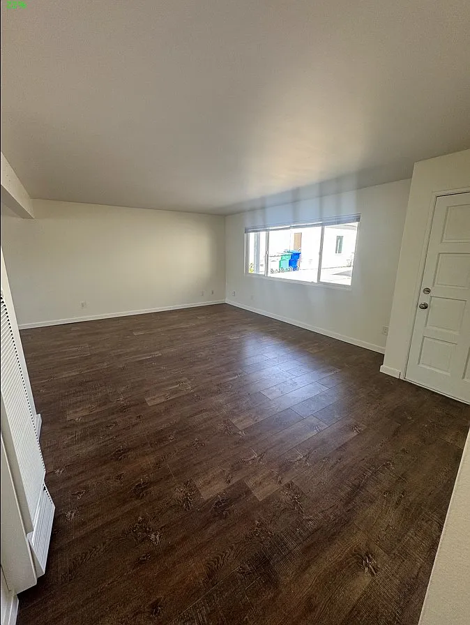 2 bed, 1.5 bath, 1036 sqft, $2,600 — Photo 2