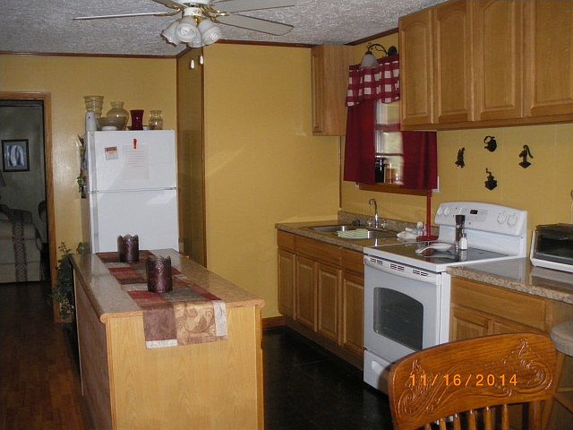 2nd image of 457 Glenlock Rd