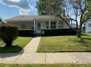 135 Canterbury St, Adrian, MI