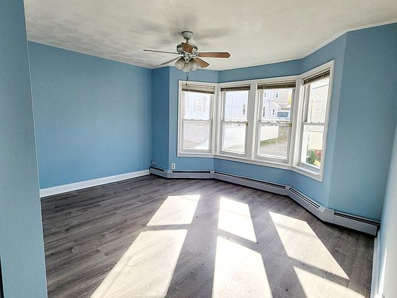2nd image of 23 Tiffany St Floor 1