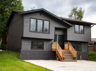 8147 Medellin Cir, Anchorage, AK 99507