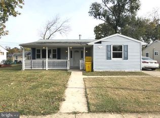 719 Hamlen Rd, Glen Burnie, MD 21061