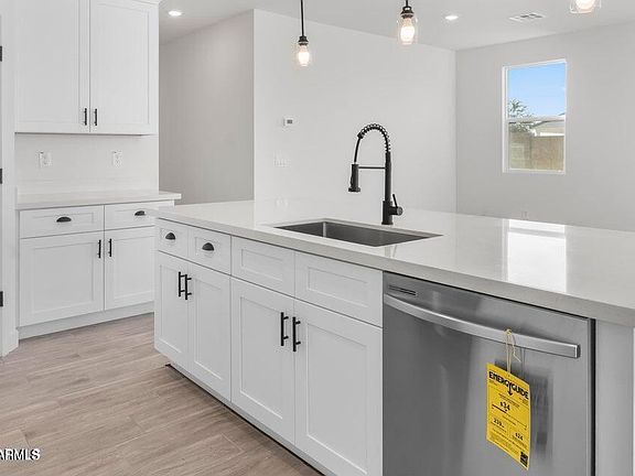 5th image of 3215 W Encanto Drive