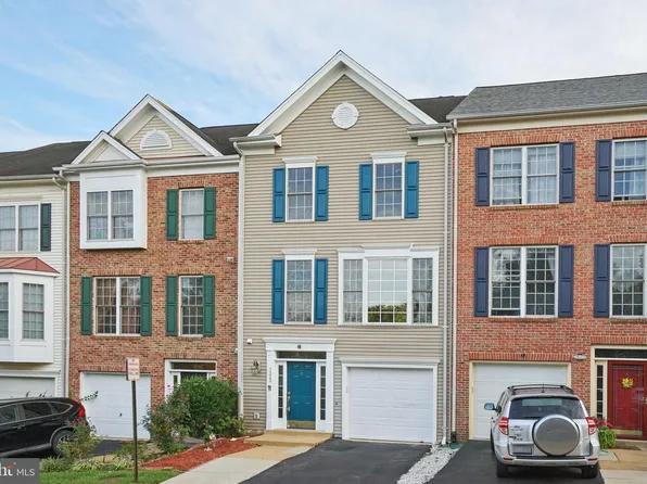 7323 Ardglass Dr, Lorton, VA 22079
