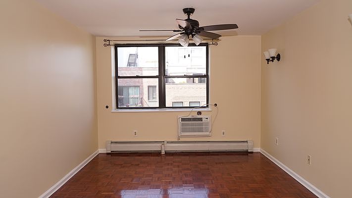 1st image of 156 Sackett St APT 4D
