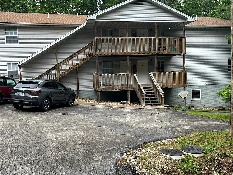 190 Walker Rd — Photo 1
