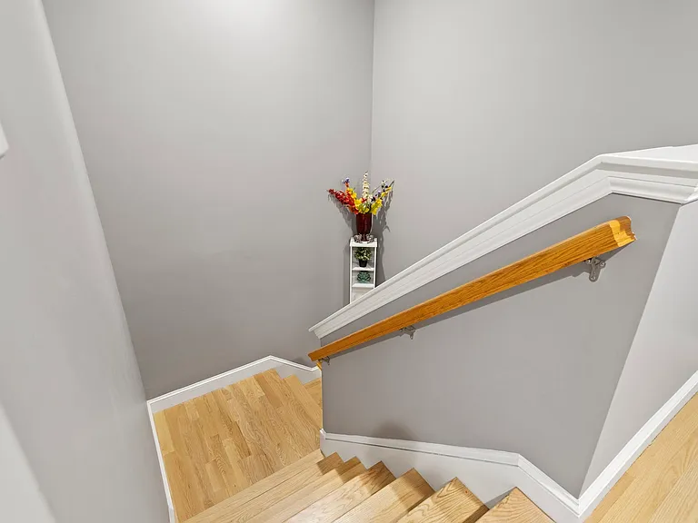100 Baldwin Ave #7 — Photo 20