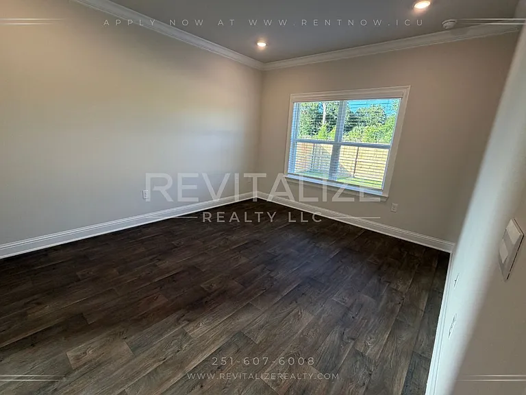 14930 Dayton Cir — Photo 18