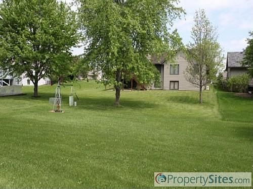 3rd image of 7298 Waterford Dr