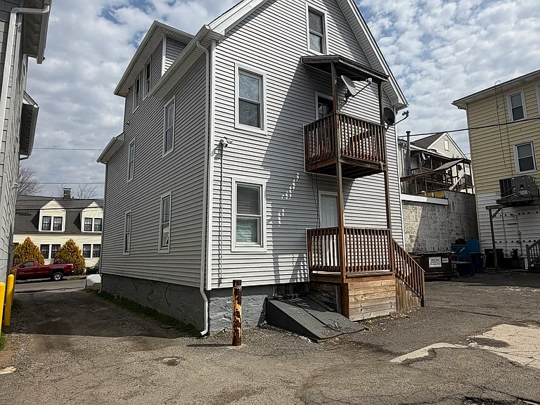 79 Wilson St #3 — Photo 2