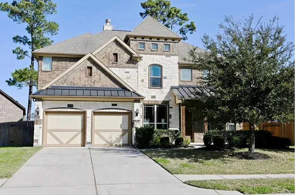 21319 S Kings Mill Ln — Photo 1