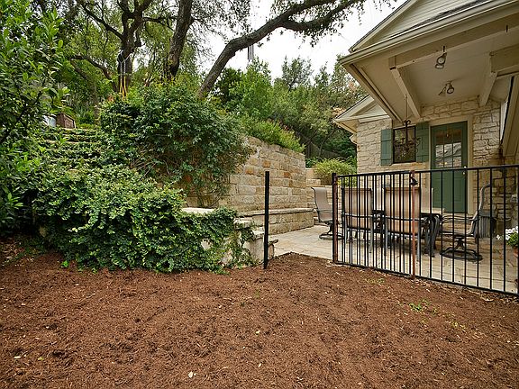 5th image of 2005 Mistywood Dr