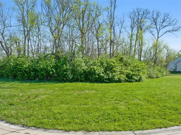 4903 Oak Falls Dr, Waterloo, IL 62298