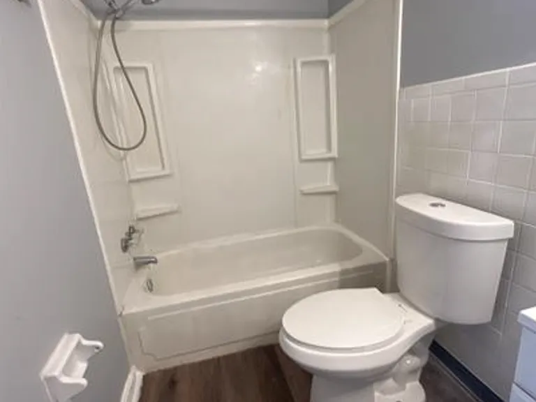 423 Briarwood Ave #2 — Photo 6