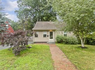 78 Berkshire St, Holyoke, MA 01040