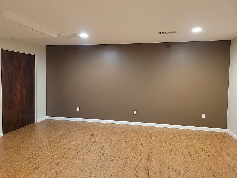2nd image of 327 W Main St APT C