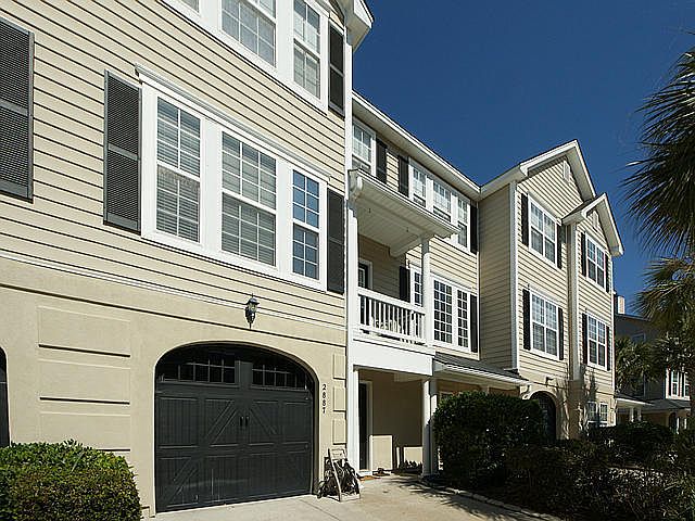 1st image of 2887 Woodland Park Dr
