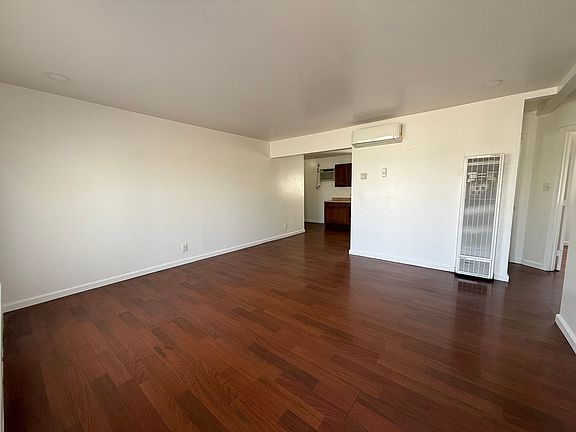 2nd image of 4590-4592 73rd St