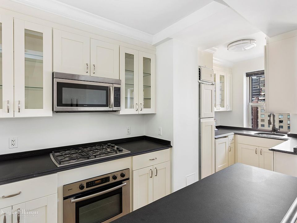 1st image of 400 E 52nd St APT 15C