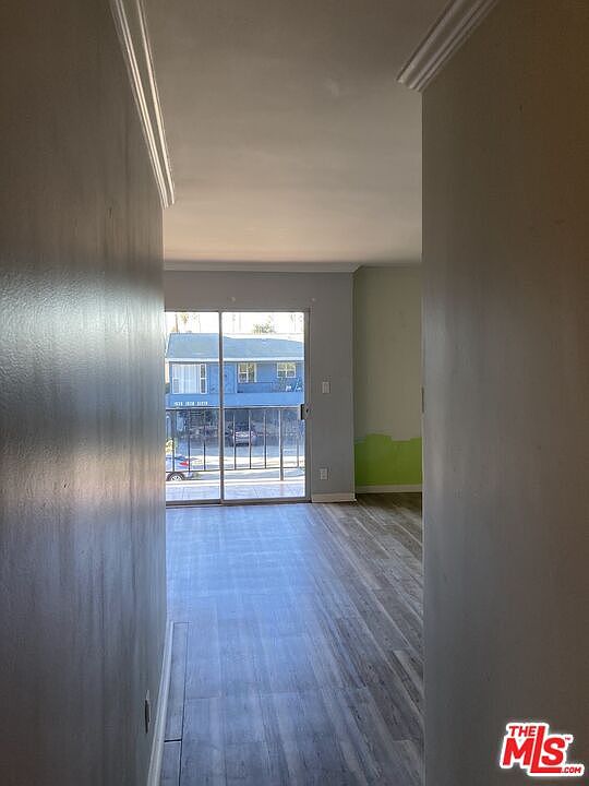 1st image of 1033 6th St APT 201