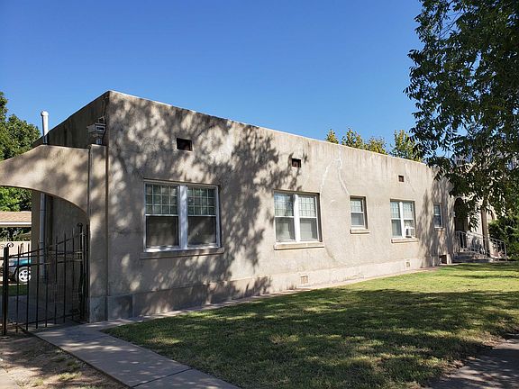 3rd image of 400 N Lea Ave