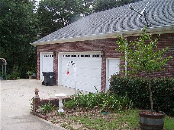 3 car garage