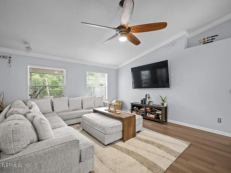 8575 Crooked Tree Dr — Photo 9