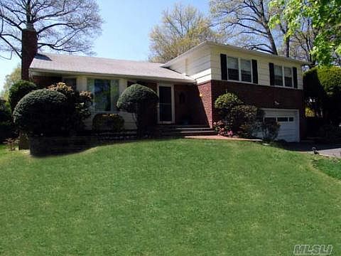 1st image of 61 Morewood Oaks