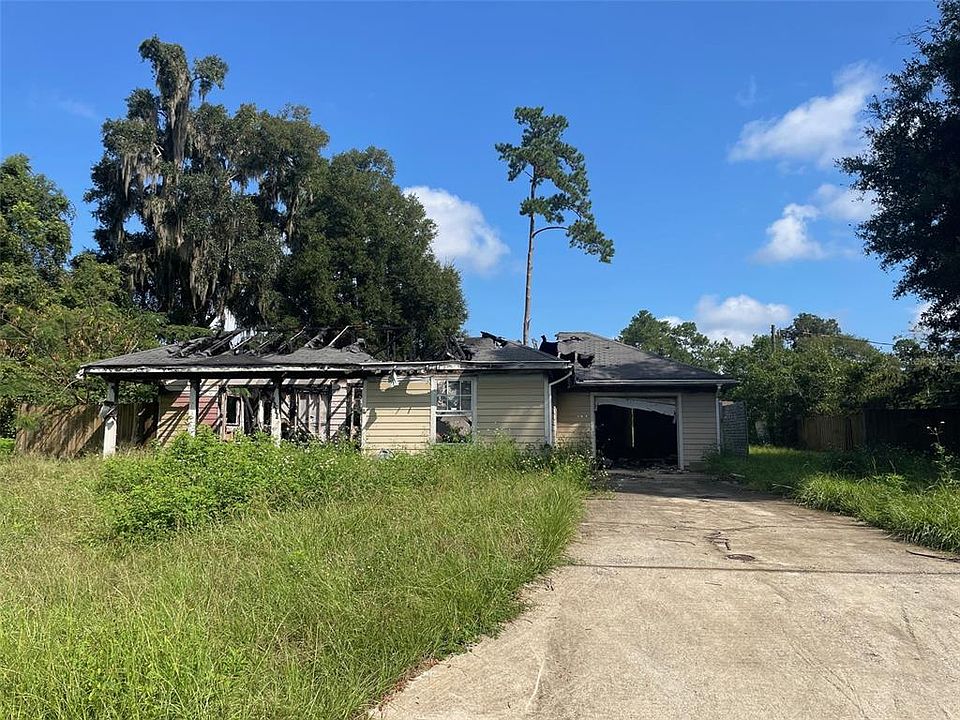 1st image of 3800 SE 19TH AVENUE